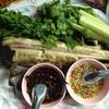 ปลาช่อนเผา ที่ ร้านอาหาร ร้านกุ้งเป็น (เจ้เน้ยกุ้งเป็น)