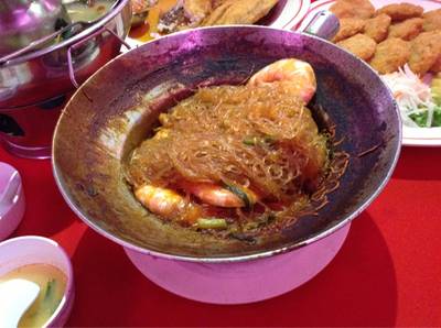 กุ้งอบวุ้นเส้น ที่ ร้านอาหาร ซ้ง โภชนา คลองสาน