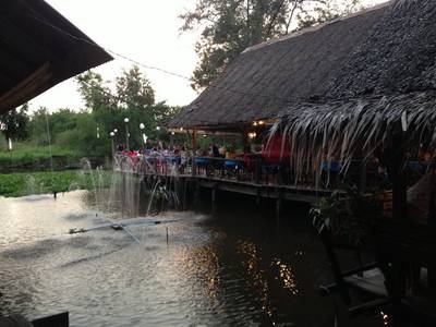 บรรยากาศร้าน ที่ ร้านอาหาร เปียอู๋โภชนา