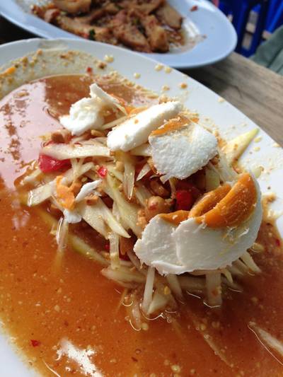 ร้านอาหาร แซ่บวัน ตำซั่ว