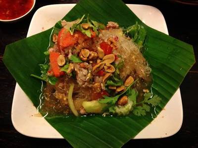 ร้านอาหาร ส้มตำนัว สยามสแควร์ซอย 5