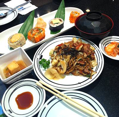 ชุดข้าวห่อสาหร่ายรวม ที่ ร้านอาหาร ฟูจิ เซ็นทรัลพระราม 2 ชุดข้าวห่อสาหร่ายรวม ที่ ร้านอาหาร ฟูจิ เซ็นทรัลพระราม 2