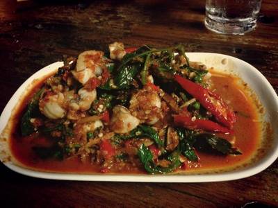 ร้านอาหาร บ่อตกกุ้ง รัชดา ซอย 8 ฝั่งธน
