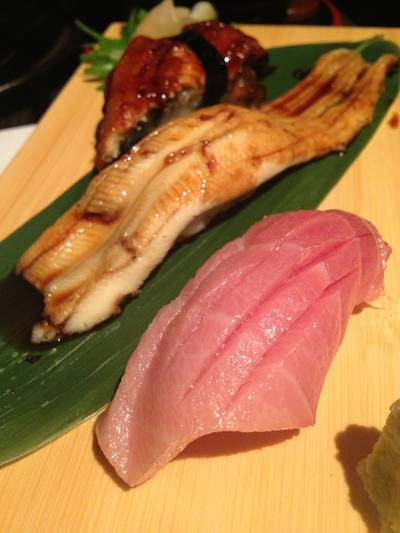 Chutoro Anago Unagi เนื้อเน้นๆค่ะ  ที่ ร้านอาหาร Mugendai Sushi & Tempura Bar