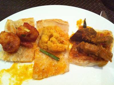 แกงเมื่อทานพร้อมโรตีอร่อยดีค่ะ ที่ ร้านอาหาร Flavors @ Renaissance Ploenchit Hotel