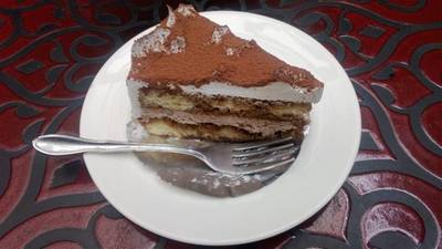 ร้านอาหาร Mai bakery in garden