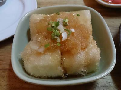 เต้าหู้ทอดราดซ็อส ที่ ร้านอาหาร Itto Shokudo อิโตะโชคุโด เต้าหู้ทอดราดซ็อส ที่ ร้านอาหาร Itto Shokudo อิโตะโชคุโด