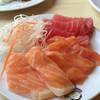 ซาซิมิ ที่ ร้านอาหาร Daiichi Emerald Hotel