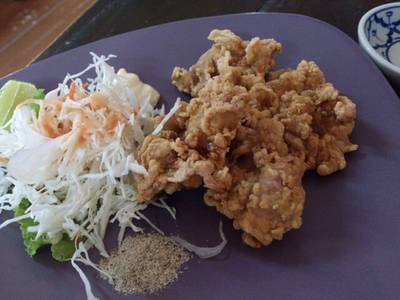 ไก่ทอดคาราเกะ ที่ ร้านอาหาร Itto Shokudo อิโตะโชคุโด ไก่ทอดคาราเกะ ที่ ร้านอาหาร Itto Shokudo อิโตะโชคุโด