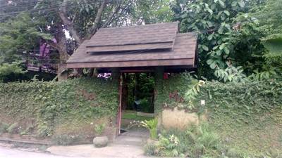 ร้านอาหาร Mai bakery in garden