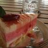 จำชื่อม่ะได้ อิๆ ที่ ร้านอาหาร Mai bakery in garden
