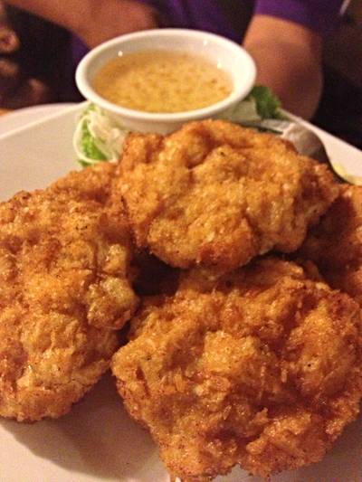 ทอดมันกุ้ง ที่ ร้านอาหาร บ้านน้ำเคียงดิน ทอดมันกุ้ง ที่ ร้านอาหาร บ้านน้ำเคียงดิน