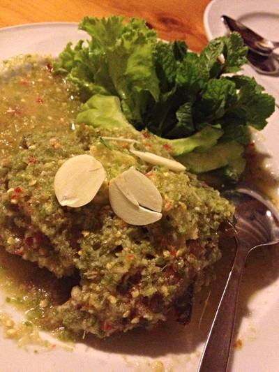 ยำปูทะเลดอง ที่ ร้านอาหาร บ้านน้ำเคียงดิน ยำปูทะเลดอง ที่ ร้านอาหาร บ้านน้ำเคียงดิน