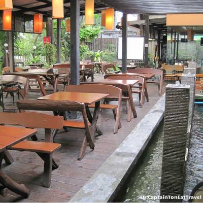 บรรยากาศภายในร้าน ที่ ร้านอาหาร ครัวแม่ศรีเรือน