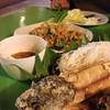 ผัดหมี่โคราช ปลาช่อนเผา ที่ ร้านอาหาร ไก่ย่างโคราช