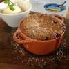bluberry crumble ที่ ร้านอาหาร Roast Coffee & Eatery