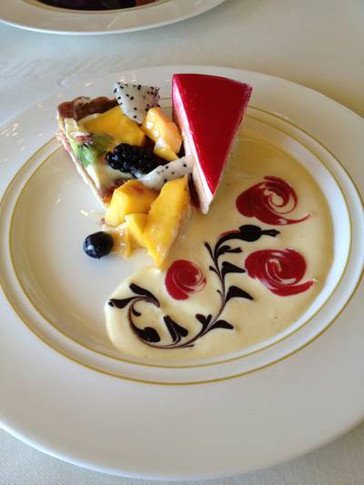 Love Dessert Here ที่ ร้านอาหาร Le Normandie