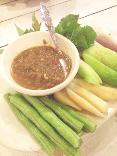 น้ำพริกมะขาม ที่ ร้านอาหาร จานโปรด