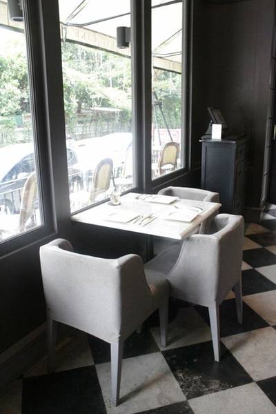 ร้านอาหาร Let Them Eat Cake