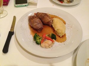 เนื้อแกะนโปเลียน 😋 ที่ ร้านอาหาร The Anna Restaurant & Art Gallery