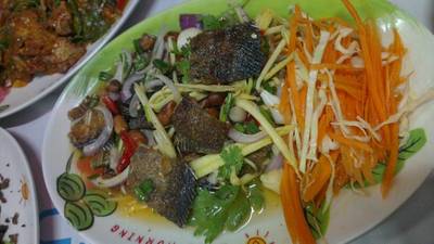 ยำปลาสลิด
ที่ ร้านอาหาร ข้าวต้มเจ้ไก่ ยำปลาสลิด
ที่ ร้านอาหาร ข้าวต้มเจ้ไก่
