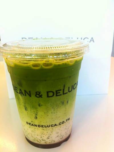 Matcha Latte ที่ ร้านอาหาร Dean & Deluca ช่องนนทรี