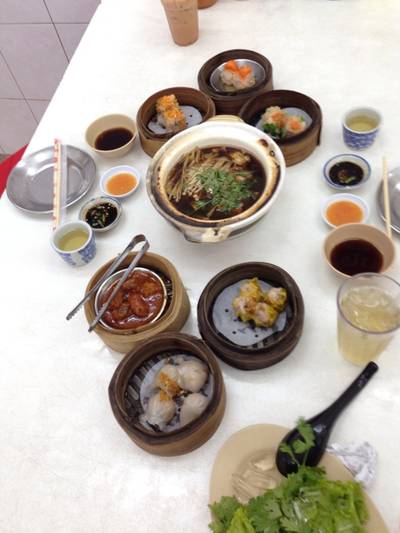 ร้านอาหาร โชคดี แต่เตี้ยม
