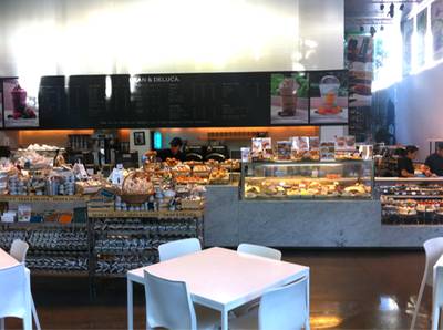 ร้านอาหาร Dean & Deluca ช่องนนทรี