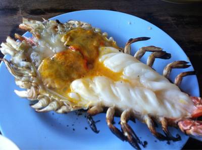 นี่กุ้งใหญ่ค่ะ ที่ ร้านอาหาร ต้นน้ำ บางปะอิน