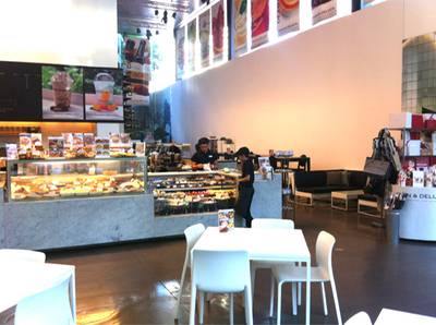 ร้านอาหาร Dean & Deluca ช่องนนทรี