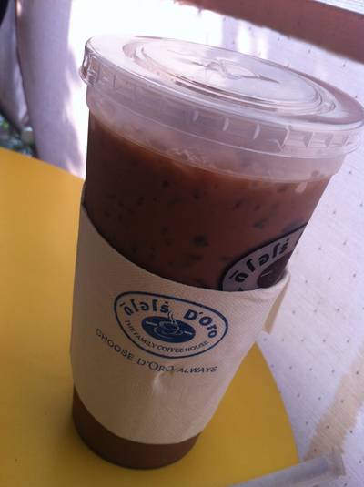 ช็อคโกแลตเย็น รสชาติเข้มข้น ที่ ร้านอาหาร D'ORO อาคาร Regent House ช็อคโกแลตเย็น รสชาติเข้มข้น ที่ ร้านอาหาร D'ORO อาคาร Regent House