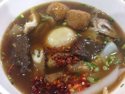 ร้านอาหาร ก๋วยจั๊บน้ำข้นรสเด็ด