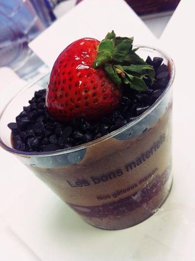 ช็อกโกแลตเข้มข้น หวาน อร่อย ที่ ร้านอาหาร Pumori ช็อกโกแลตเข้มข้น หวาน อร่อย ที่ ร้านอาหาร Pumori