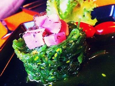 สลัดสาหร่ายรสเผ็ด เผ็ดสมชื่อ รสชาติดีมากค่ะ ที่ ร้านอาหาร Fillmore St. Eatery & Drinks สลัดสาหร่ายรสเผ็ด เผ็ดสมชื่อ รสชาติดีมากค่ะ ที่ ร้านอาหาร Fillmore St. Eatery & Drinks