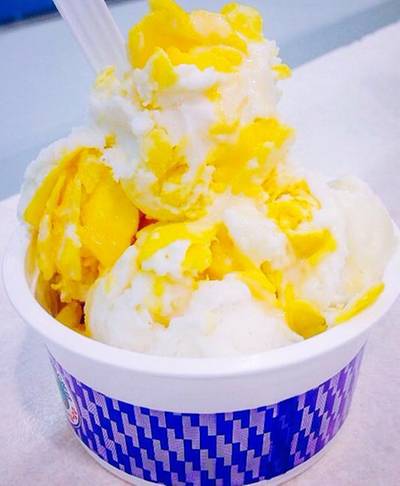 สักถ้วยไหมค่ะ ไอศกรีมกะทิสด อร่อยๆ ใส่ไข่ด้วยน้าาา ที่ ร้านอาหาร มหาชัยไอศกรีม Big-C รัชดา สักถ้วยไหมค่ะ ไอศกรีมกะทิสด อร่อยๆ ใส่ไข่ด้วยน้าาา ที่ ร้านอาหาร มหาชัยไอศกรีม Big-C รัชดา