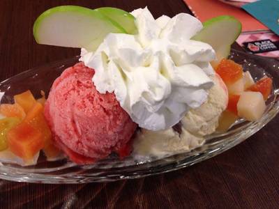 ร้านอาหาร Gelatoni River City